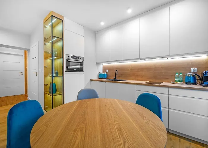 Elektoralna Comfort By Bookinghost Varsó